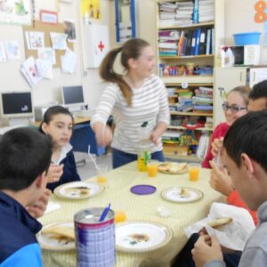 DESAYUNO LITERARIO EN EL AULA ESPECIAL
